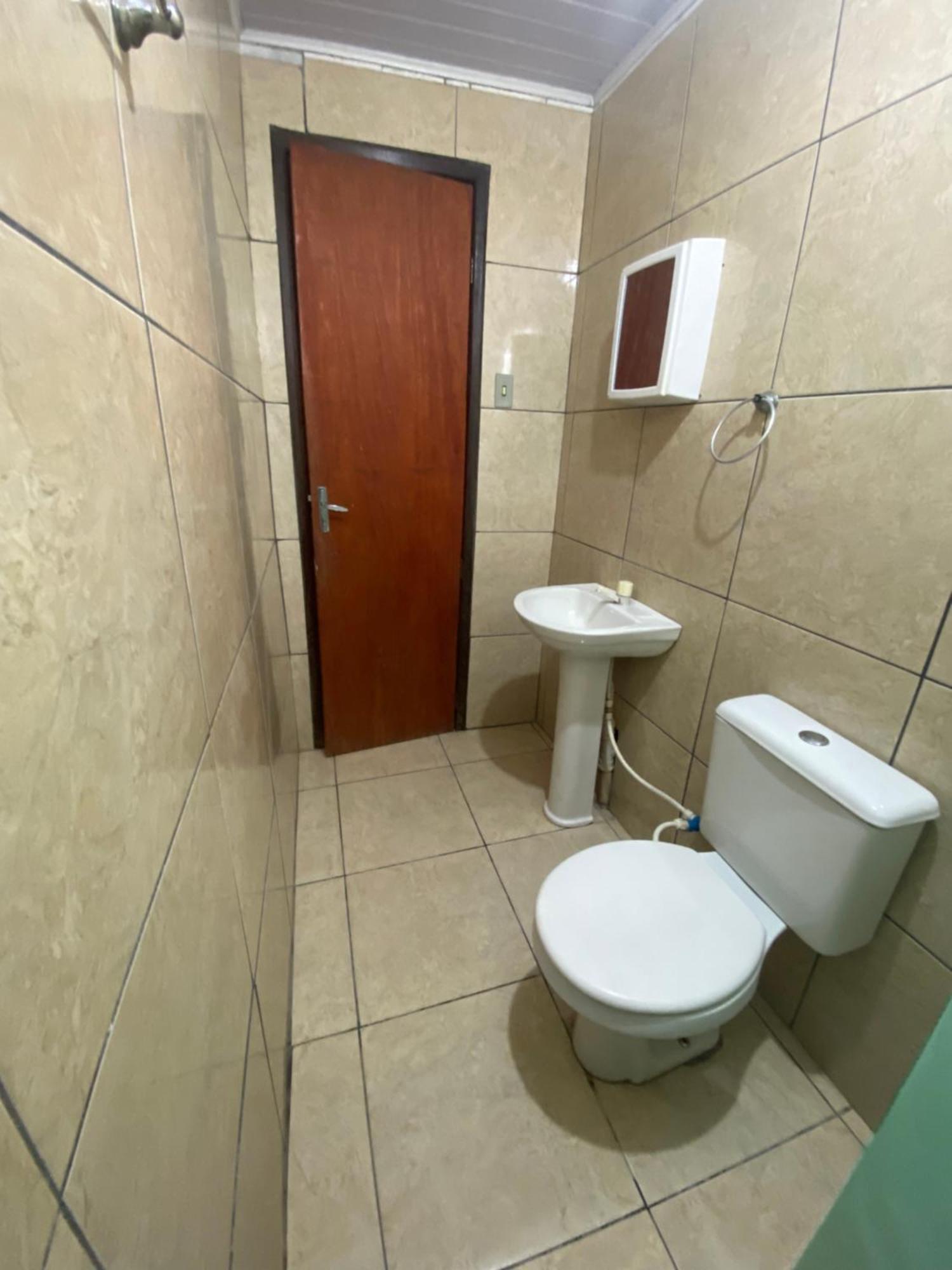Dorm Room 5-6 People Shared Bathroom Outside Room Dublin Eksteriør bilde